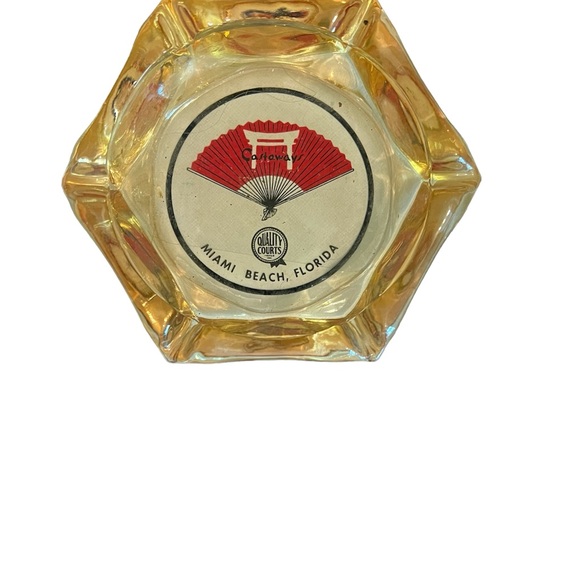 Vtg Iconic Castaways Hotel Hexagon Ashtray Miami Beach Florida Glass Historic - Picture 2 of 4